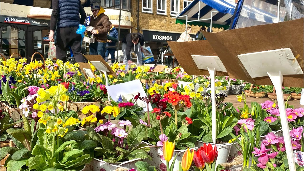Banbury Market is thriving today!All stalls bustling with activity.