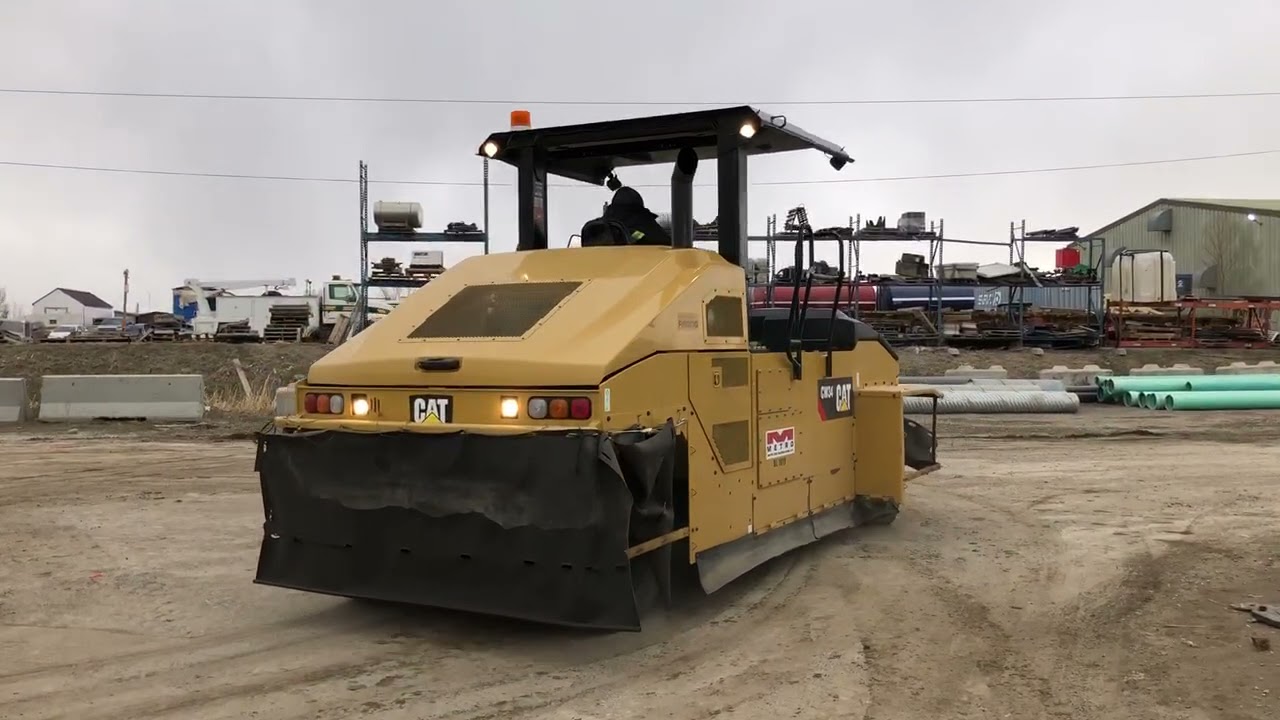 LOT 155 - CATERPILLAR (2016) CW 34 PNEUMATIC TIRE ROLLER COMPACTOR
