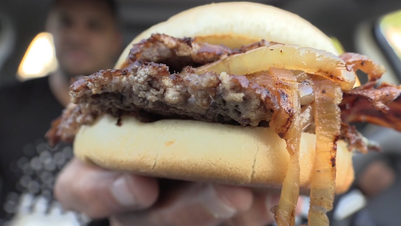 Eating Freddy's Blue Cheese Steakburger!