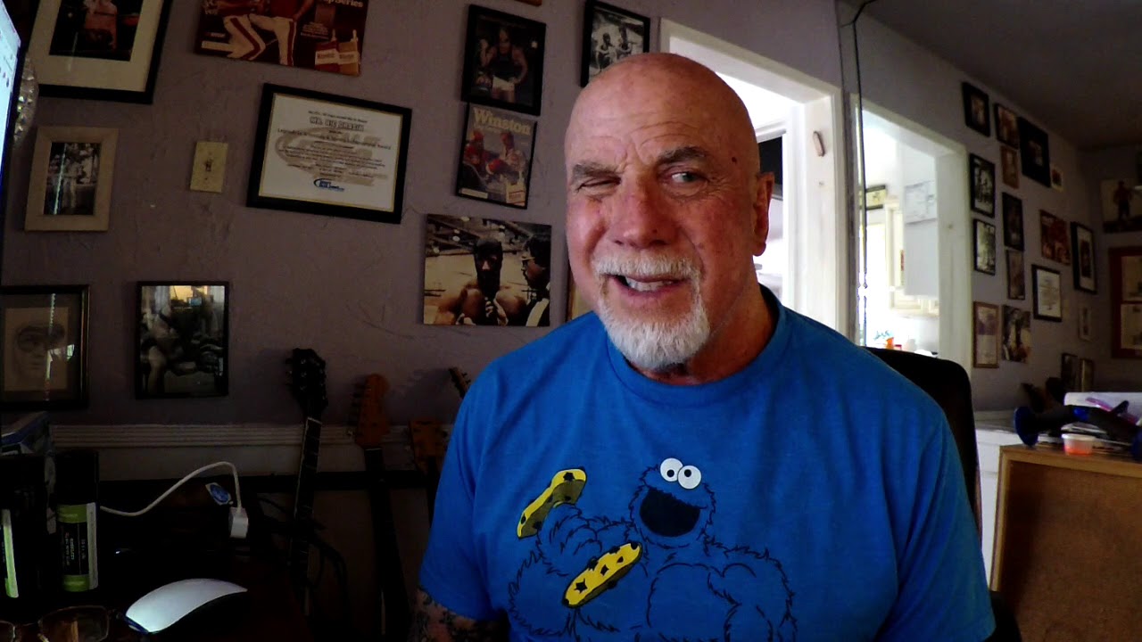 What Made Golds Gym So Popular for Bodybuilding