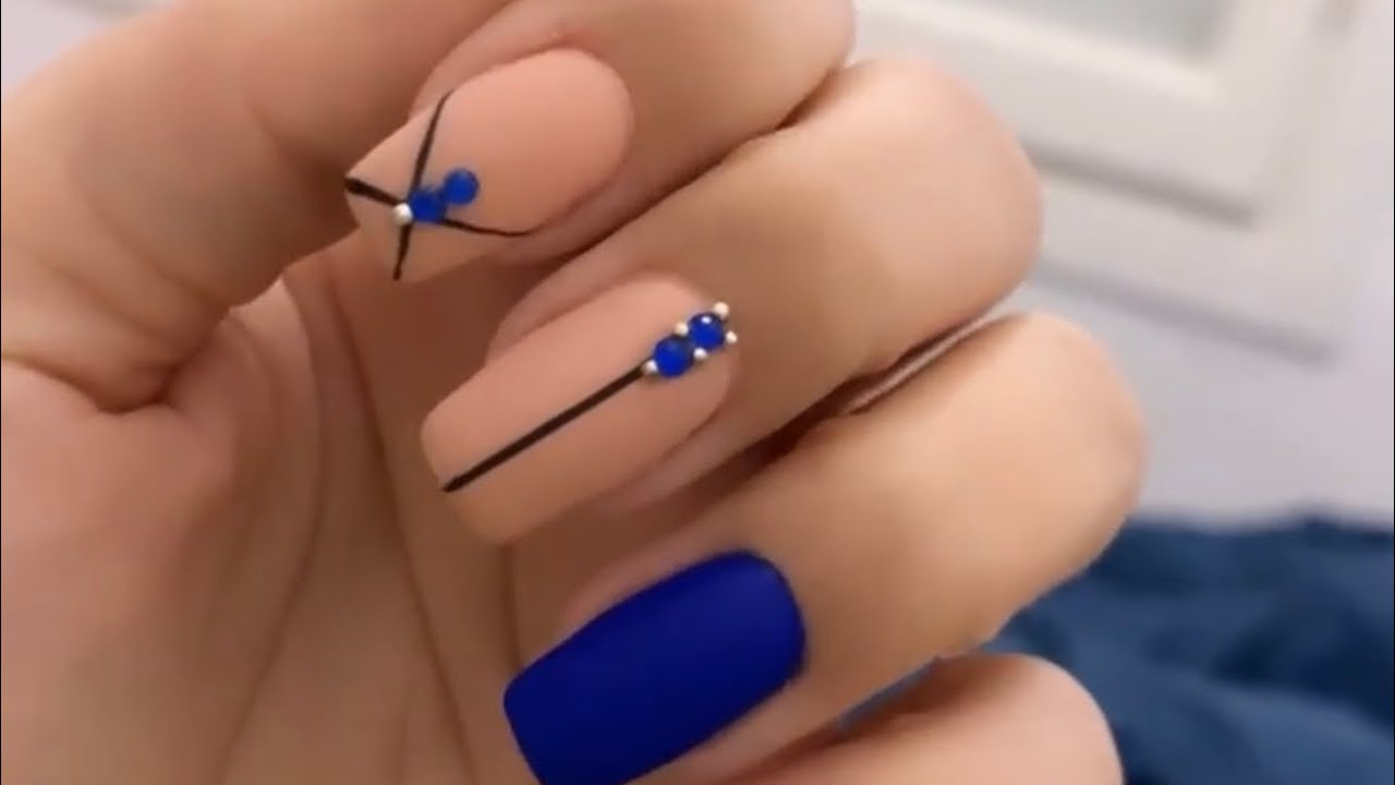 Manicura combinada ✂️ azul rey #nails