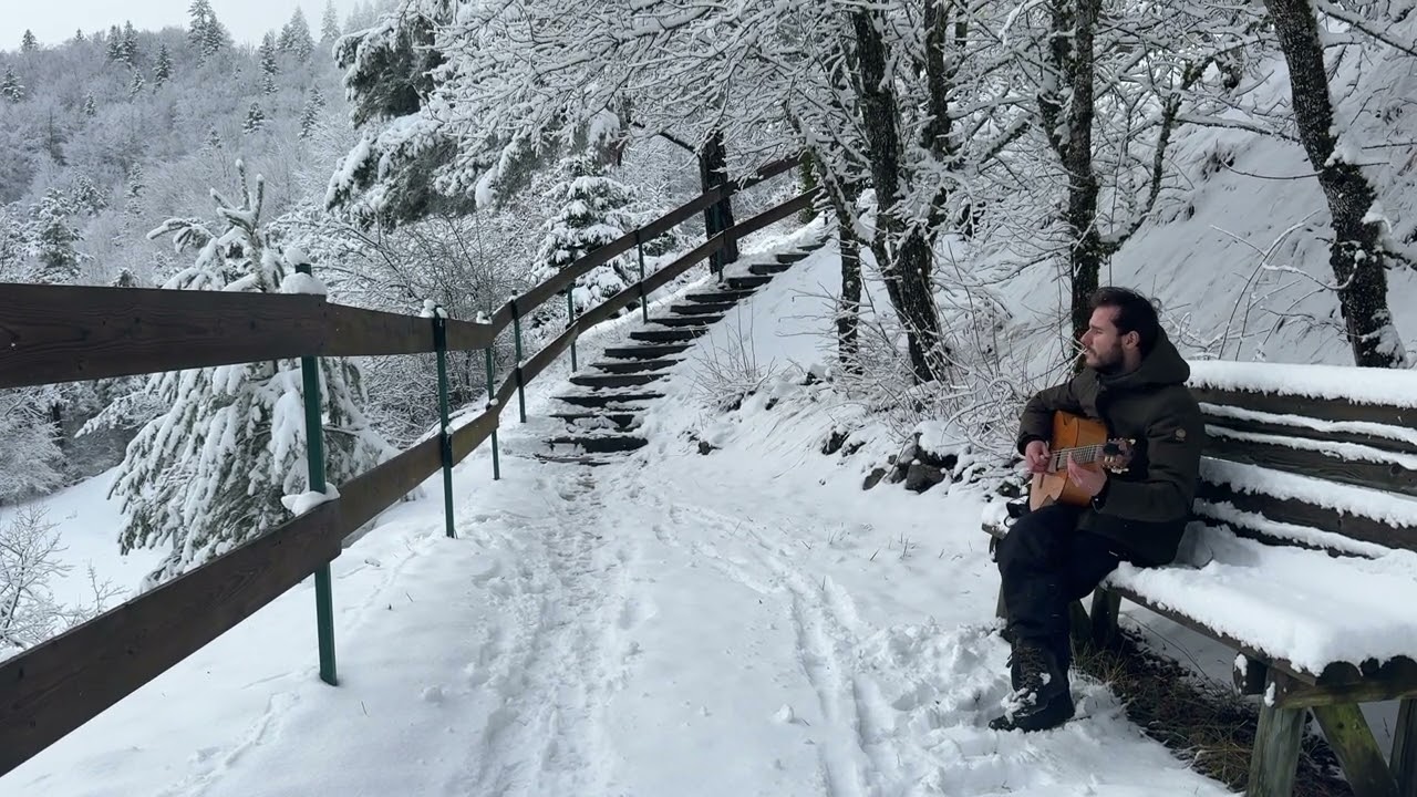 Relaxing Guitar in a Snowy Place — 5 Minutes of Calm & Stillness
