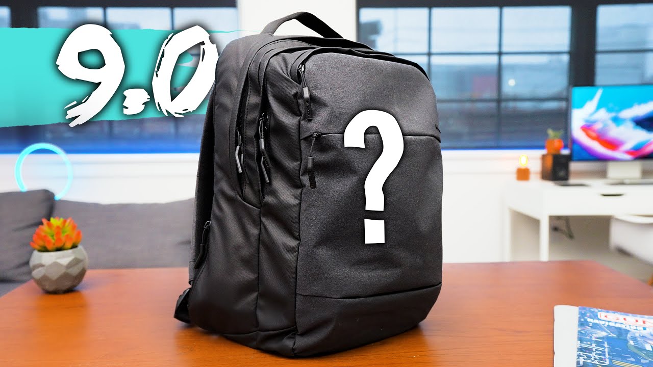 What's in my Gadget Backpack 9.0!