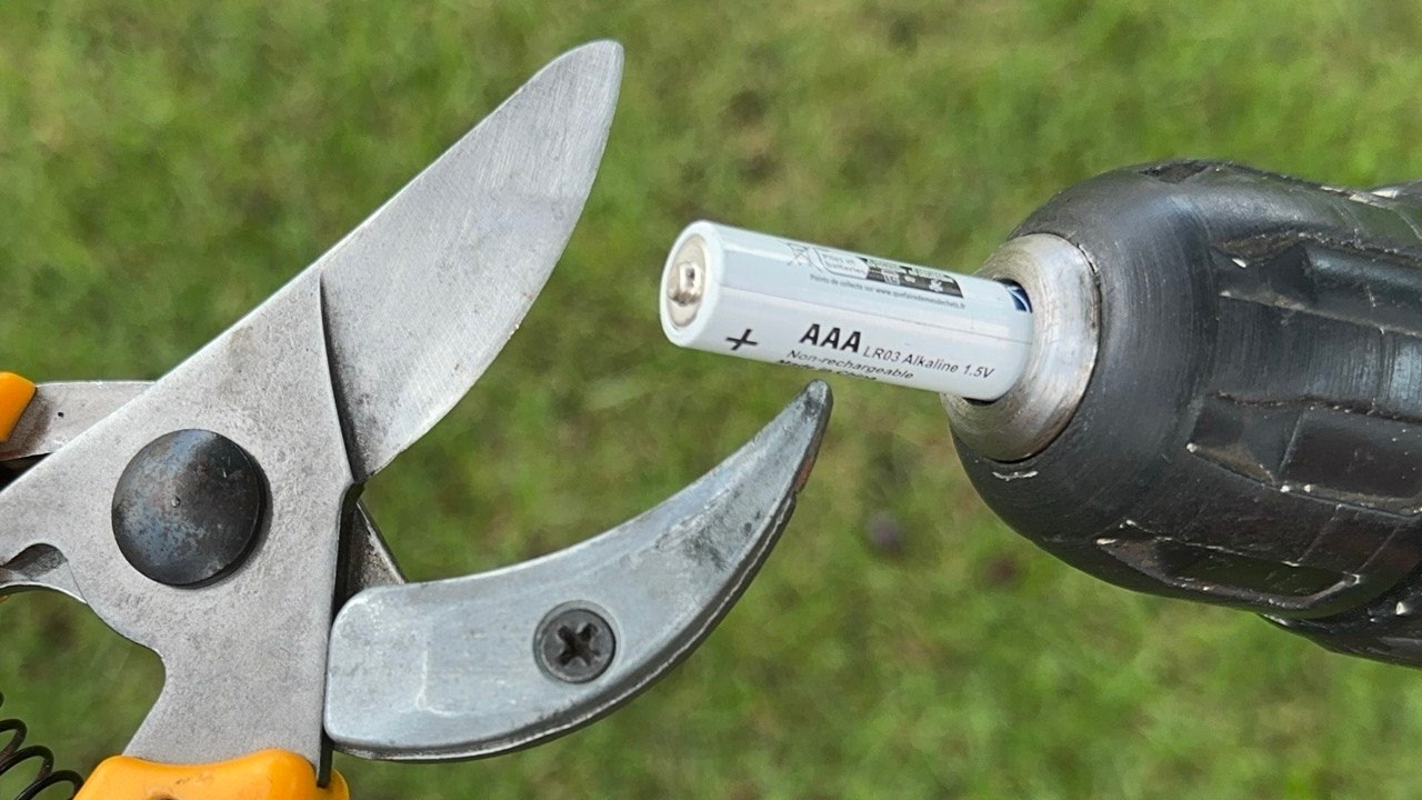 Most People Don’t Know This Pruning Shears Sharpening Secret