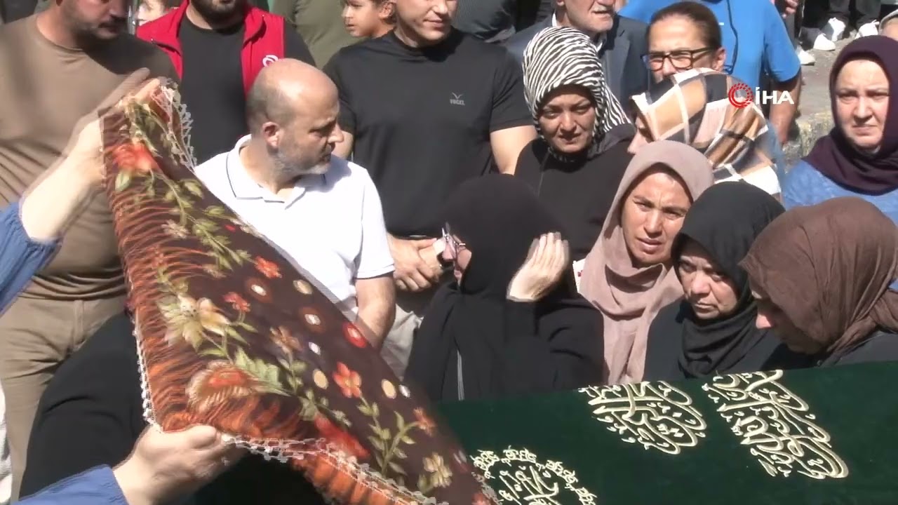 Ayşenur Halil son yolculuğuna uğurlandı!