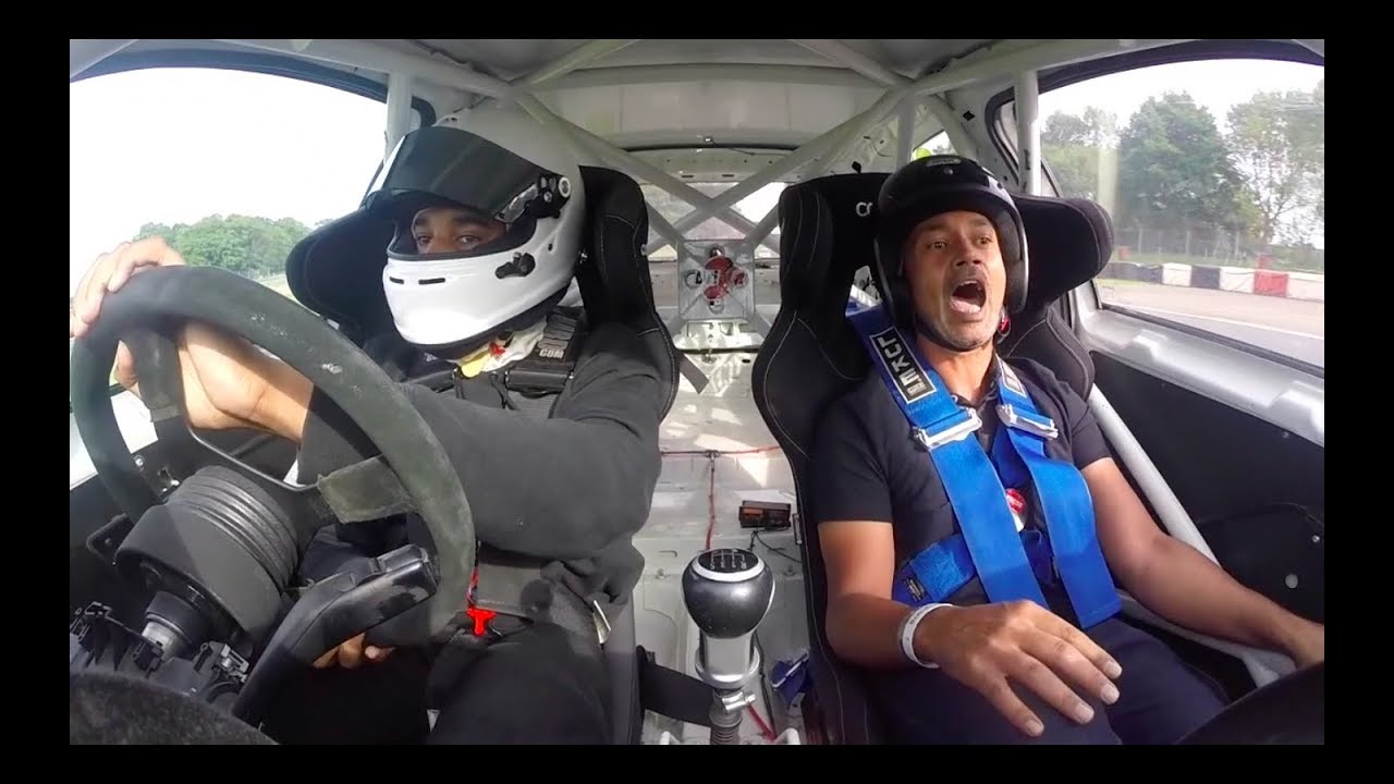 Dad REACTS To Passenger Laps With Son For The First Time!!