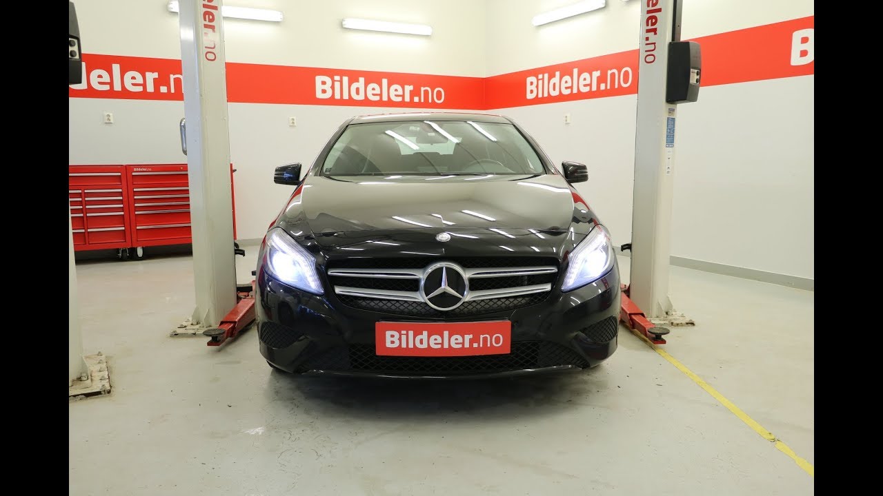 Mercedes A-klasse: Hvordan bytte bremseskiver og bremseklosser foran - 2012 til 2018 mod. (W176)
