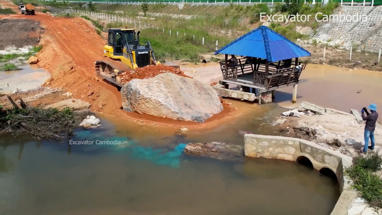 GOOD VIDEO I LIKE THIS ACTION !! Bulldozer Doing Pushing Stone Connecting Road And Truck Unloading