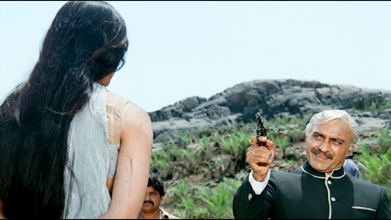 एक तरफ़ गोली है… और दूसरी तरफ़ फाँसी! 😈🔥 देख लें तुम्हारी क़िस्मत कहाँ तक साथ देती है | अमरीश पुरी