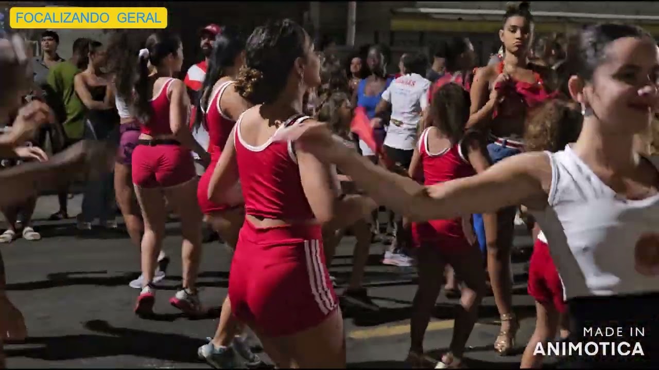 MUG - ENSAIO DE RUA