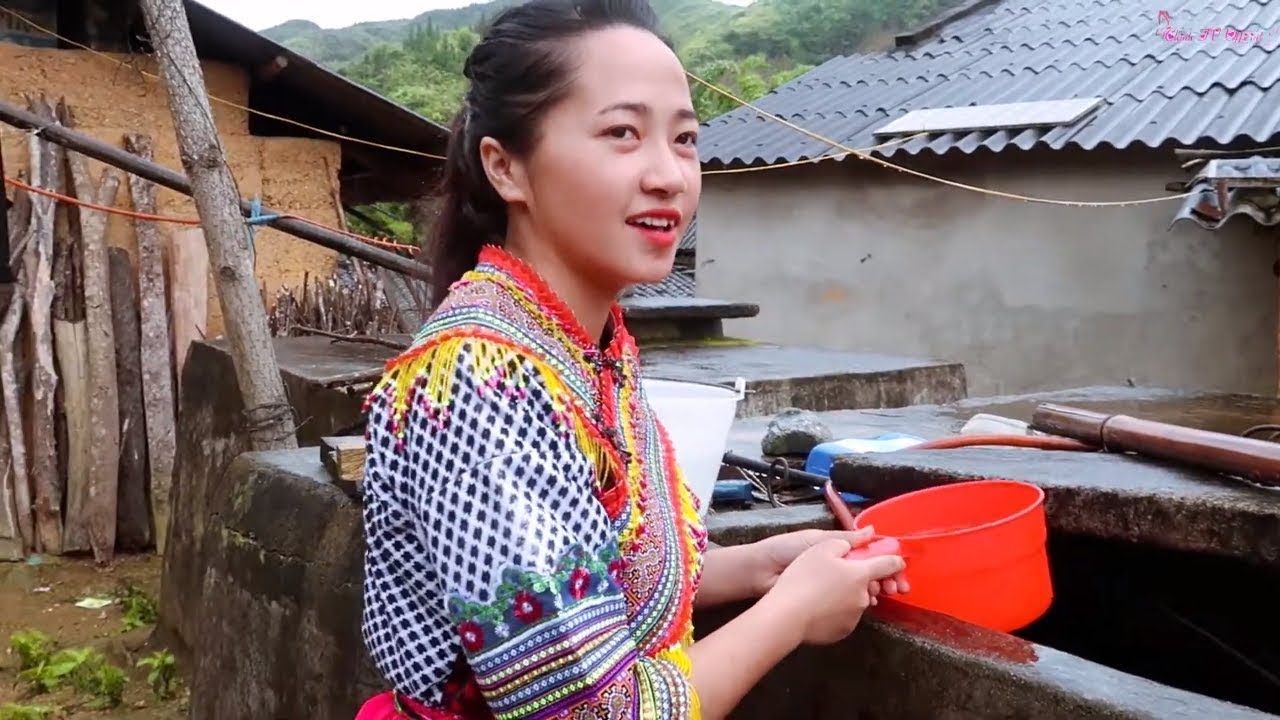 Cô Gái Hmong Xinh Đẹp Nói Tiếng Anh Như Gió - The beautiful girl speak fluent english - Chinh TV