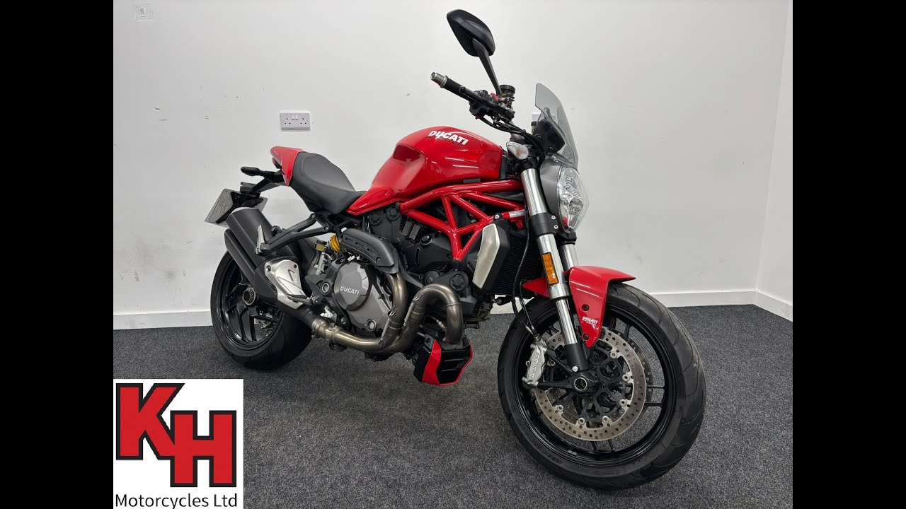 Продается мотоцикл DUCATI MONSTER 1200 2017 года выпуска (выпущен в 1967 году).