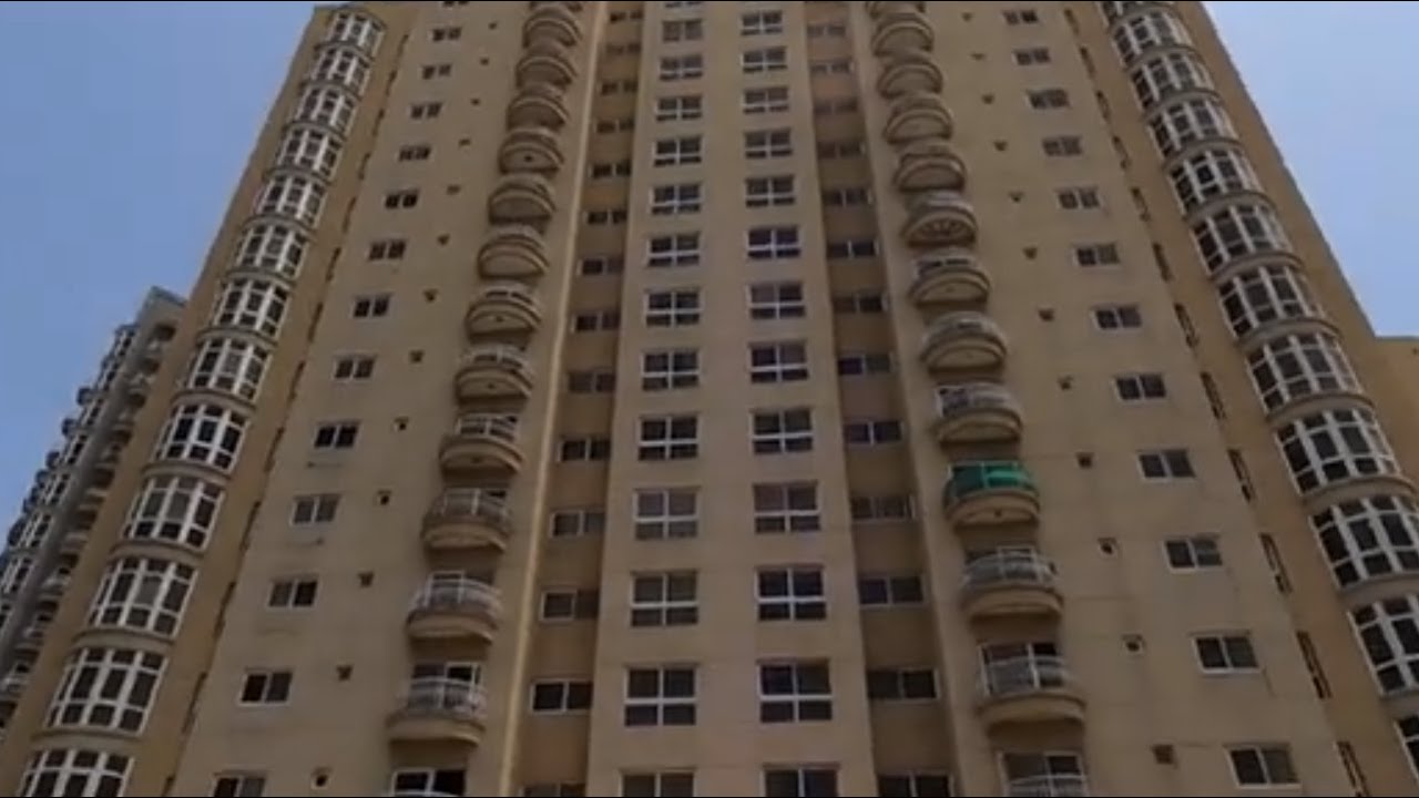628 SQYD PENTHOUSE FOR SALE IN PHASE 8 DHA KARACHI