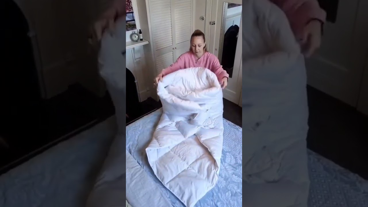 Bedding Bliss: Genius Blanket Folding Hacks for a Clutter-Free Bedroom #tips #hack #blanket