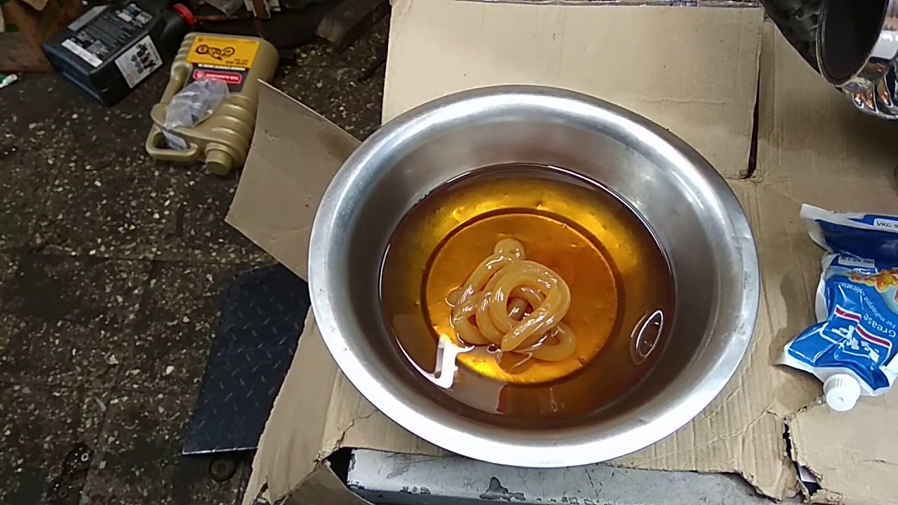 Royal Enfield Four speed gear box lubrication...home made 