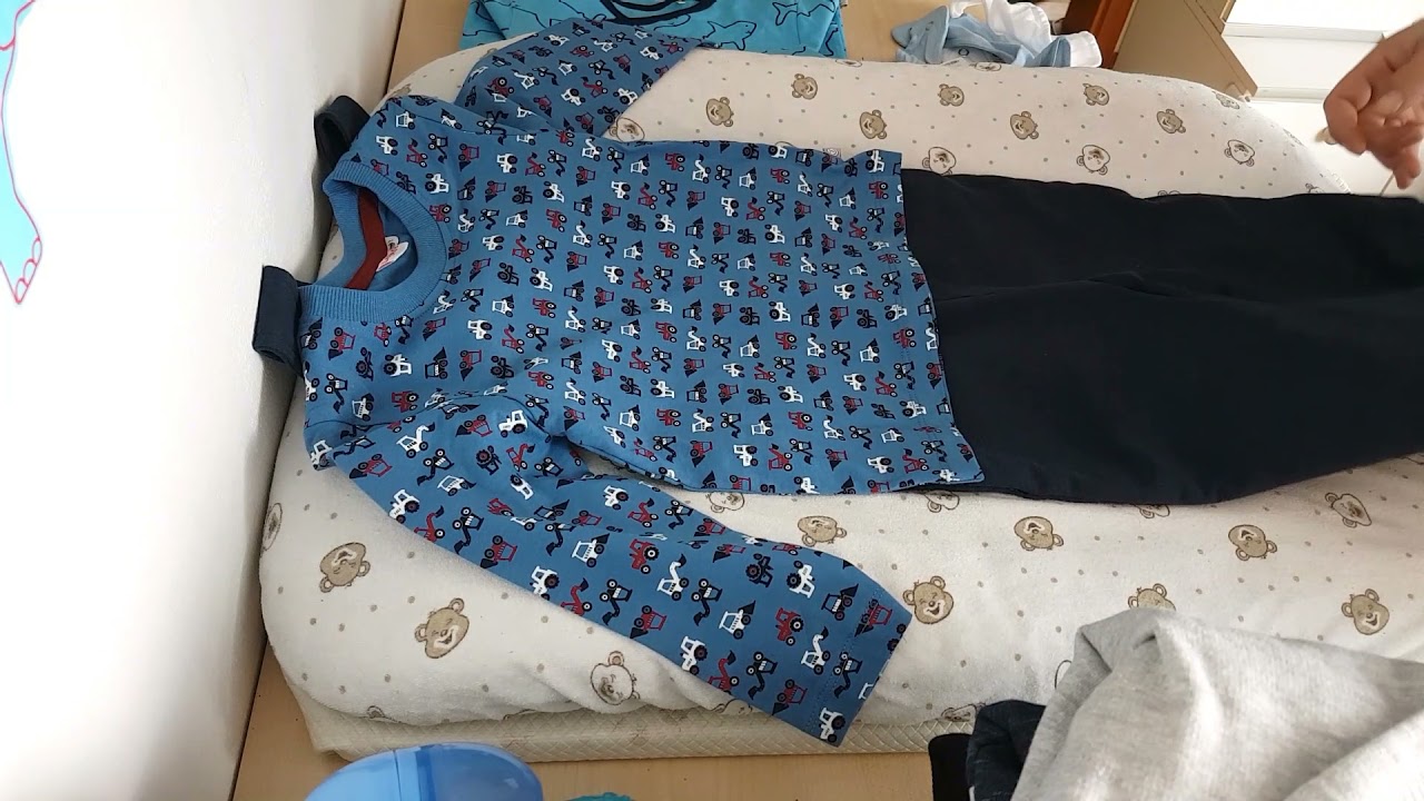 Timm bekommt neue Kleidung