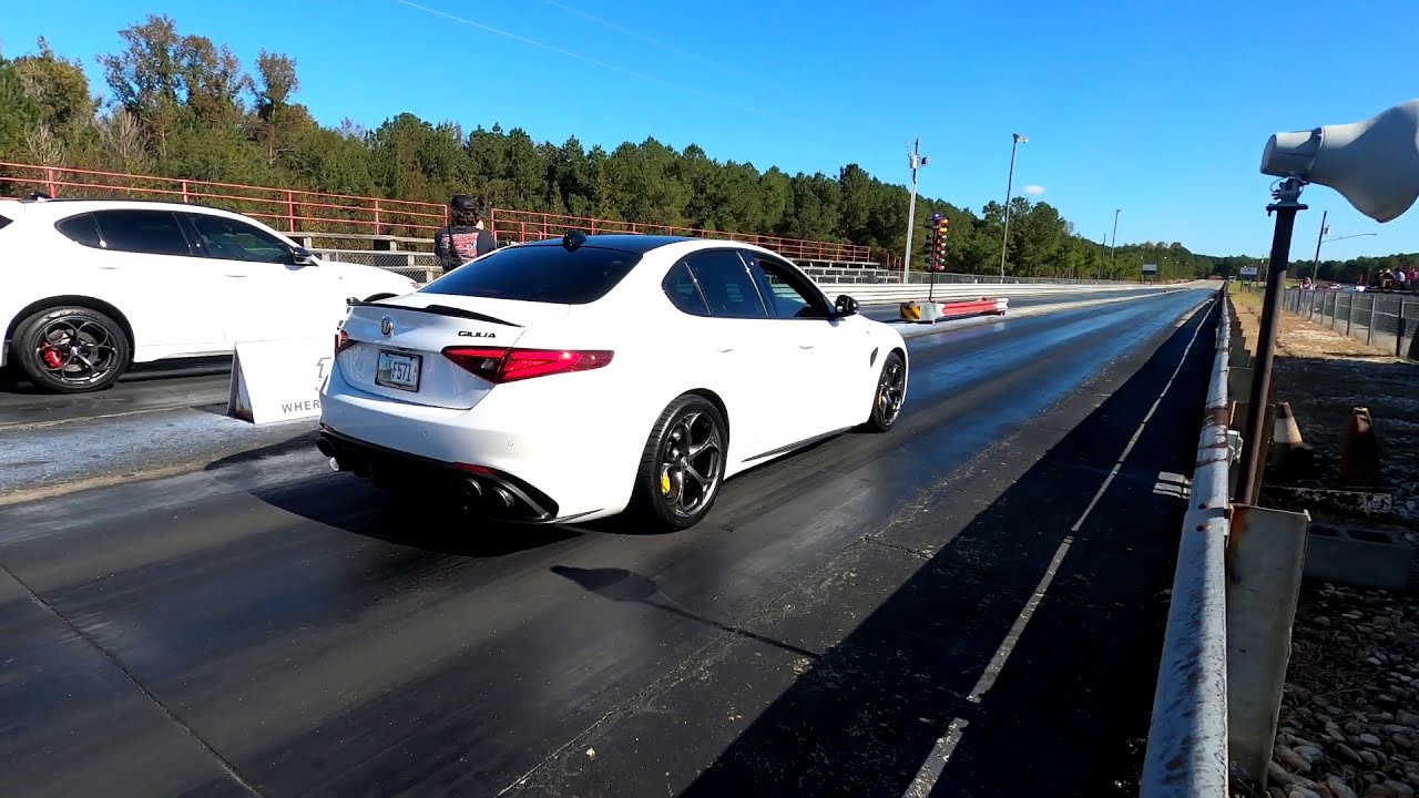 Hall-O-Fest 2020 Dragstrip Event