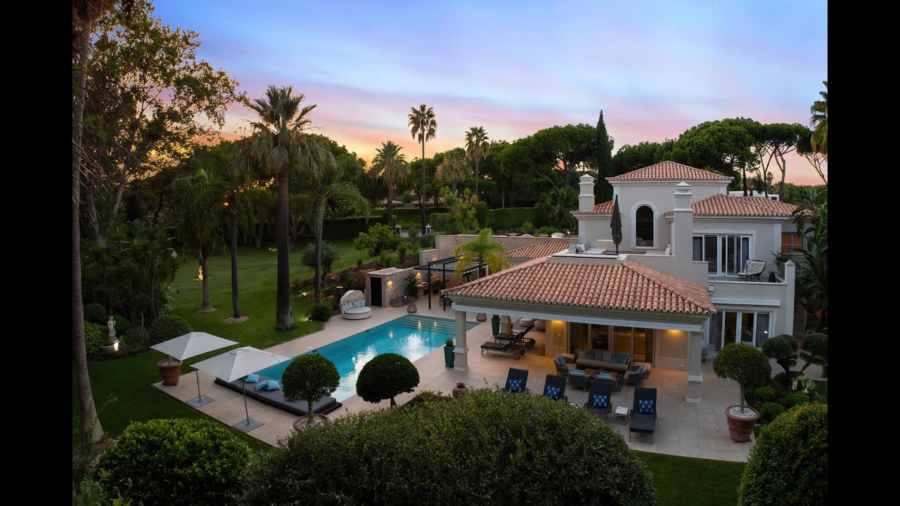 Frontline Golf Villa with Golf Title | Quinta do Lago Luxury Real Estate