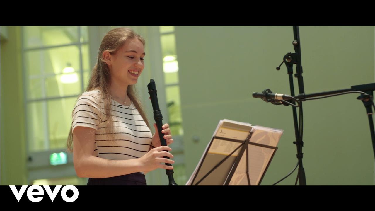 Lucie Horsch, Gregor Horsch, Soren Leupold - Andante (Concerto for 2 Mandolins)
