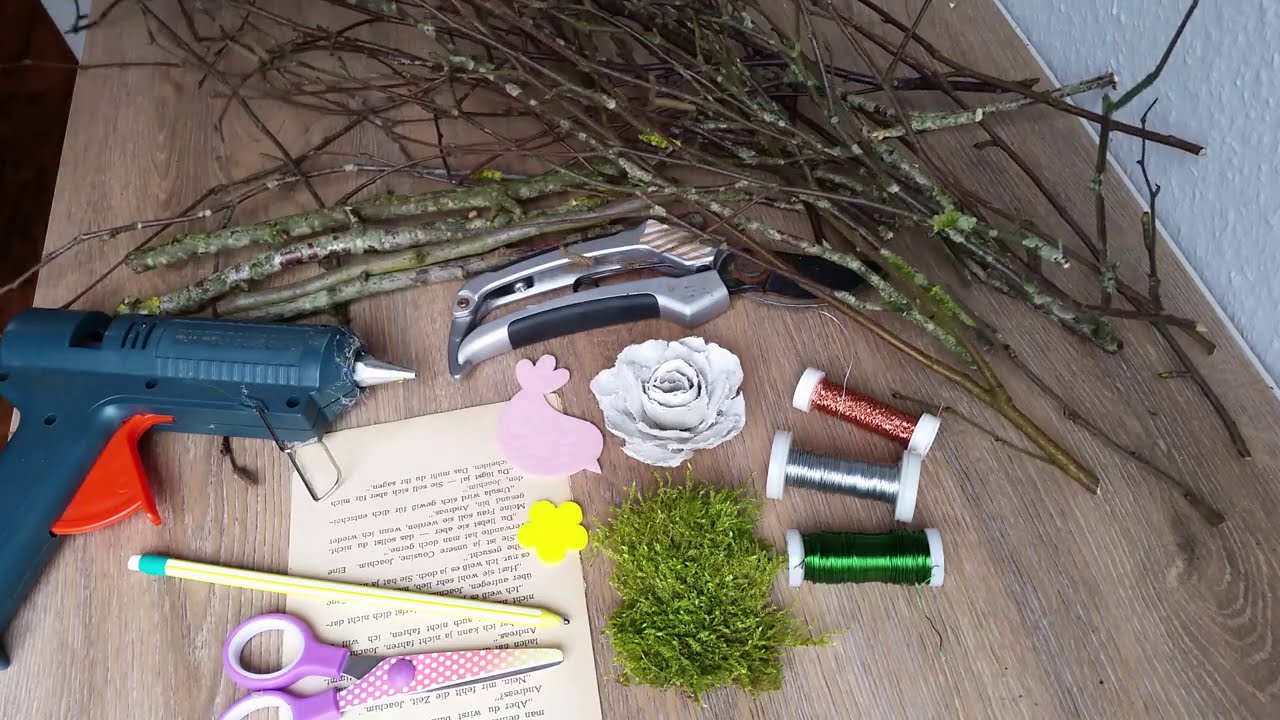 DIY Fensterdeko aus kleinen Ästen
