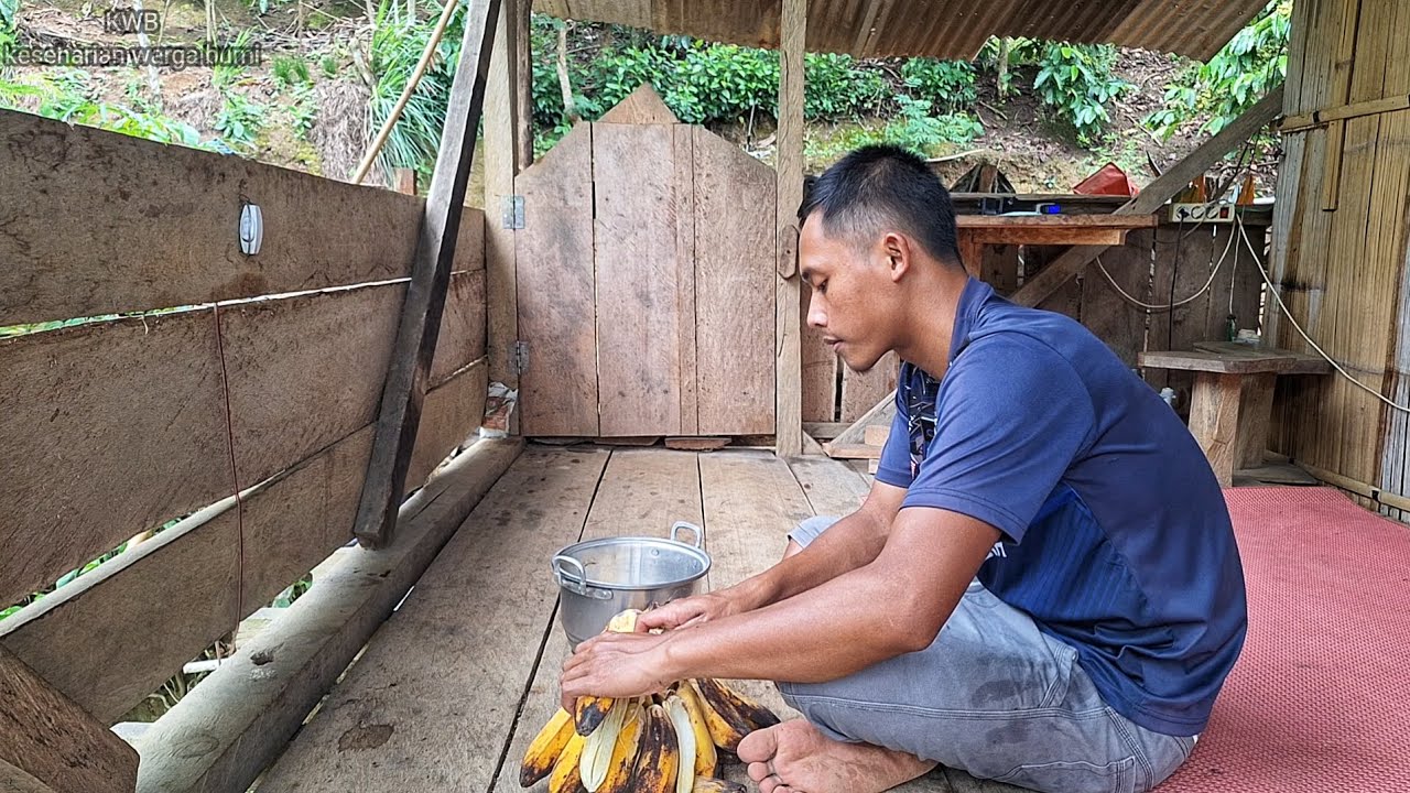 Hari Ini, Pulang Kerja, Aku masak Kolak Pisang Kepok