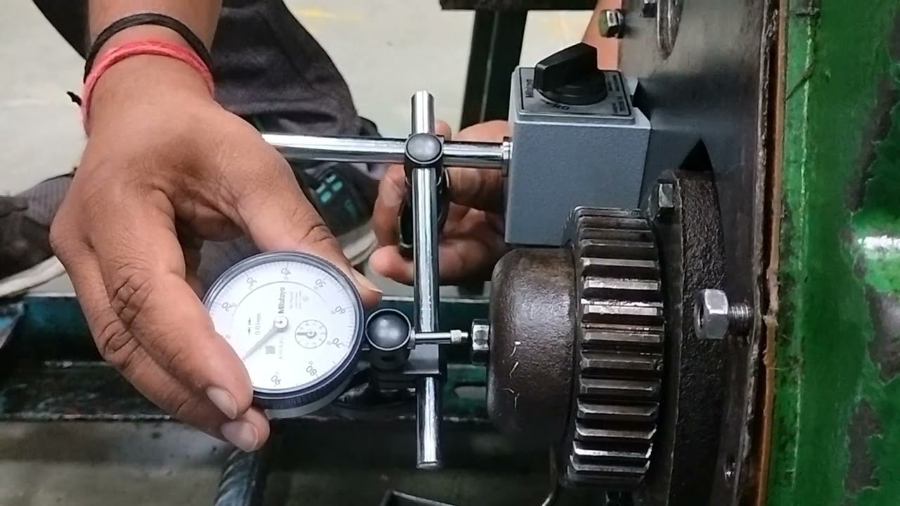 Crankshaft End play Setting I Crankshaft Setting I crankshaft Working #Engine #crankshaft #engineer