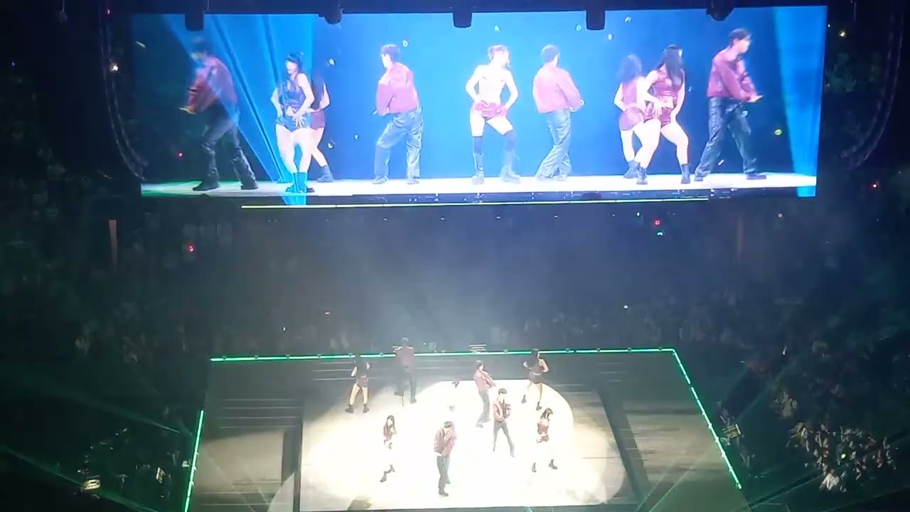 Meeeeee(Nayeon) #TWICE #TWICE_THISISFOR_WORLD_TOUR_IN_NEWYORK#nayeon