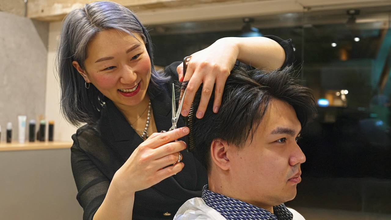 💈(ASMR) Best Barbering Experience of His Life Delivered by Skillful Japanese Female Barber in Tokyo
