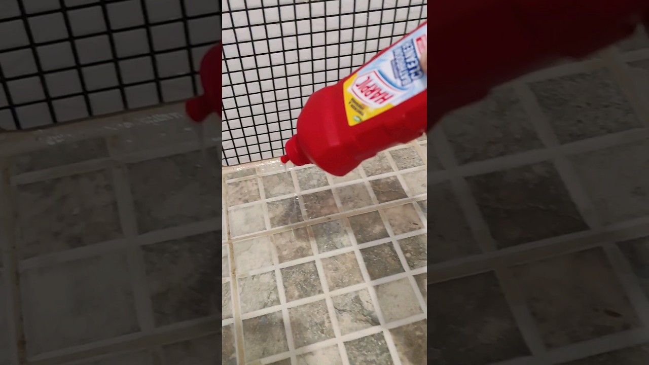 How to use Harpic Bathroom Cleaner| Sparkling Clean Bathroom using Harpic BATHROOM CLEANER | 
