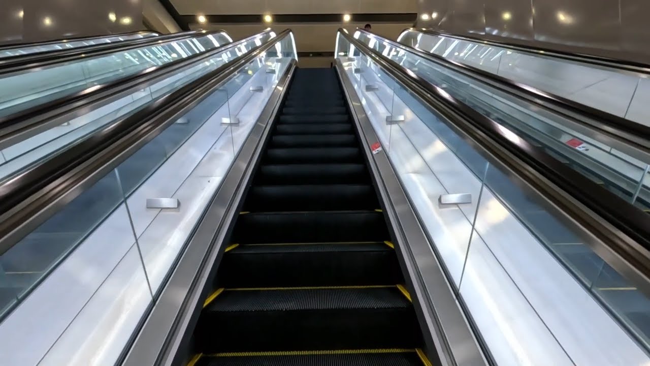 Singapore MRT Escalator - Bright Hill Station | 08/04/25