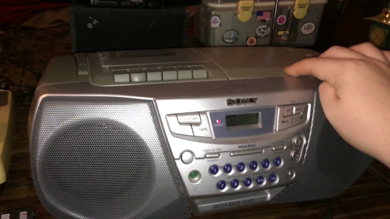 Sony CFD-S22 boombox