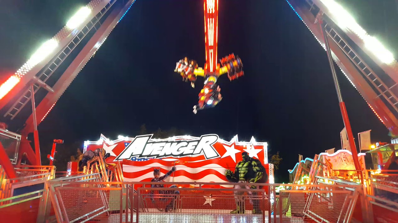 Avenger Fahrgeschäft im Ingolstädter Herbstvolksfest 2017