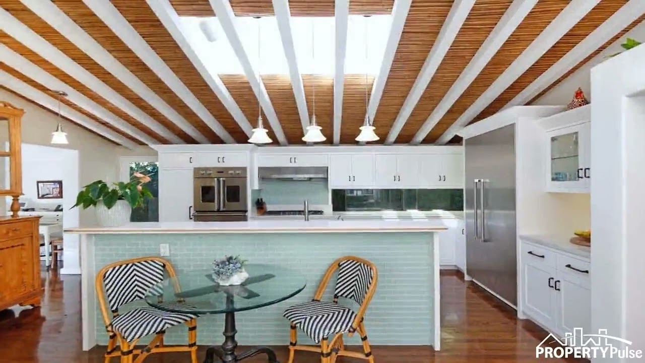 7733 Whitefield, La Jolla, CA 92037