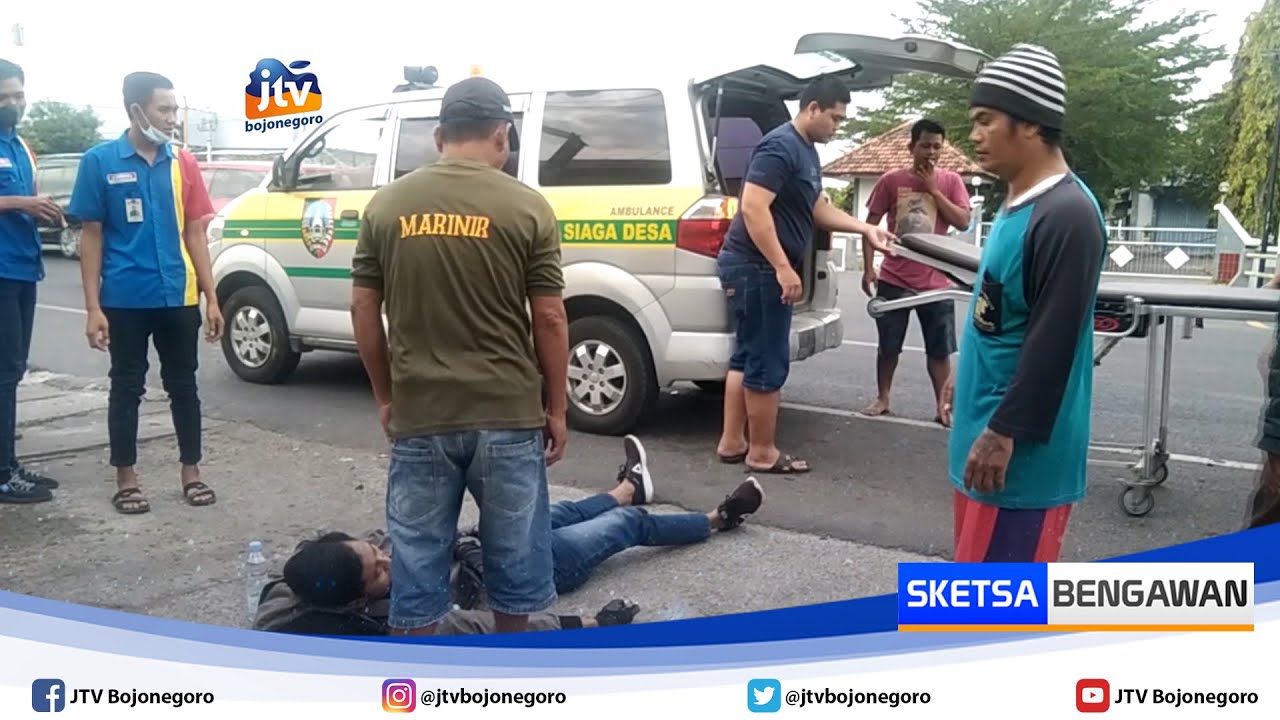Pemotor Terkapar Usai Tabrak Truck Di Jalur Nasional Jombang