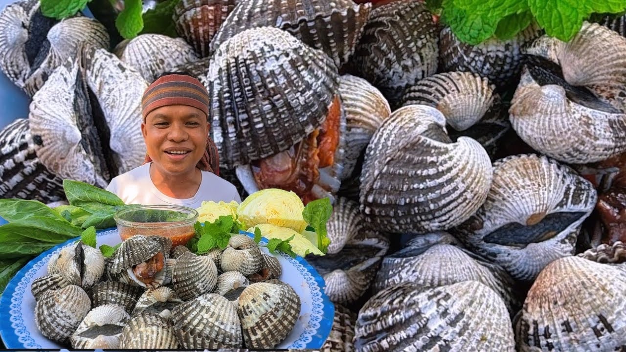 หอยแครงยักษ์หอยแครงใหญ่ตัวอบอวบแก้มกับน้ำจิ้มซีฟู้ดกว่าจะได้กินแซ่บคือเก่า