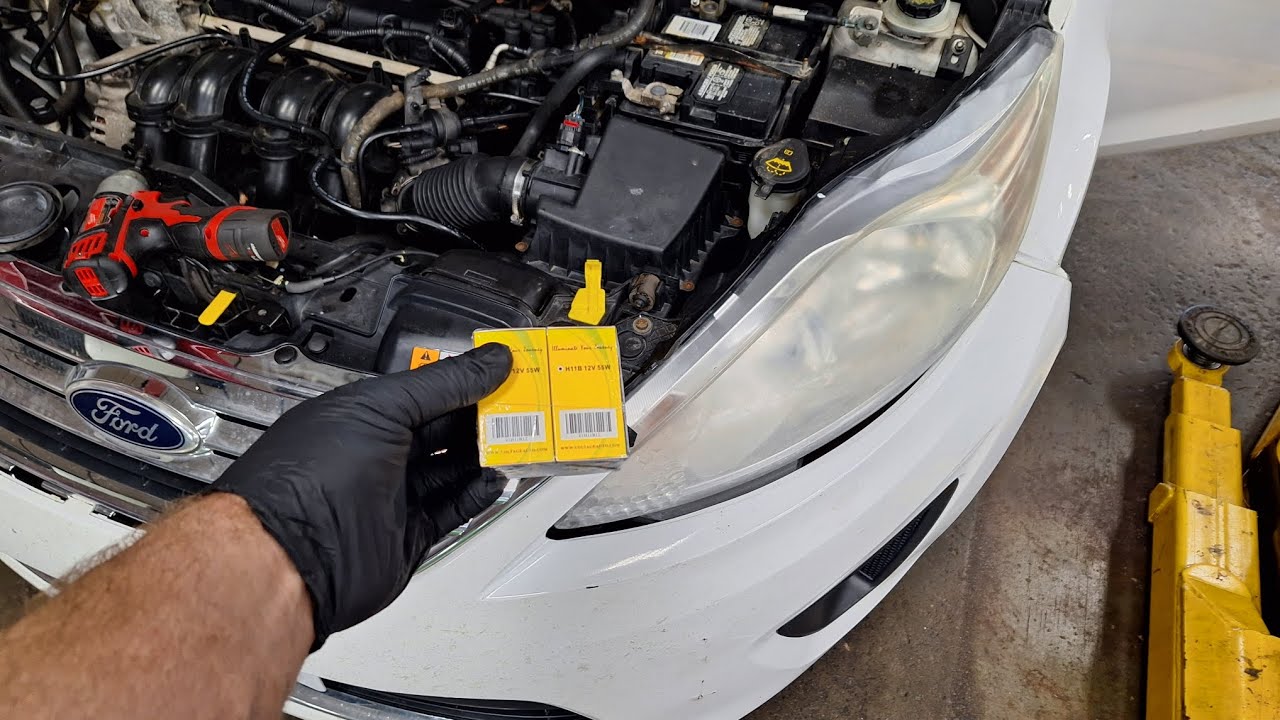 Ford Fiesta Headlight Bulb Replacement | 2011-2019