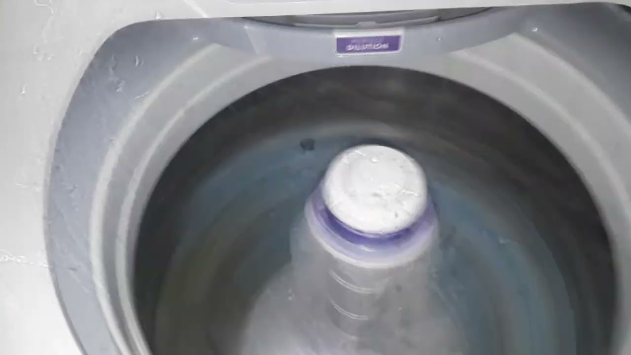 Lavadora Electrolux lac12 lavando cobertores