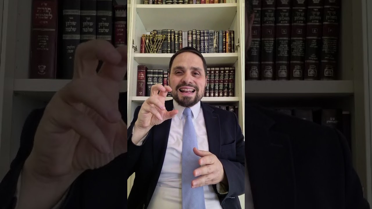 La Parasha de Tétsavé avec le livre 