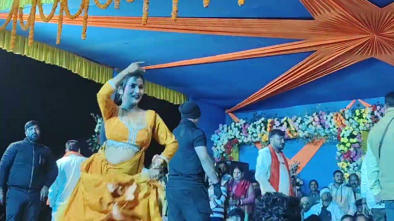 आशीष यादव का स्टेज शो में जब से आइले मोबाइल के जमाना बहक गेले।