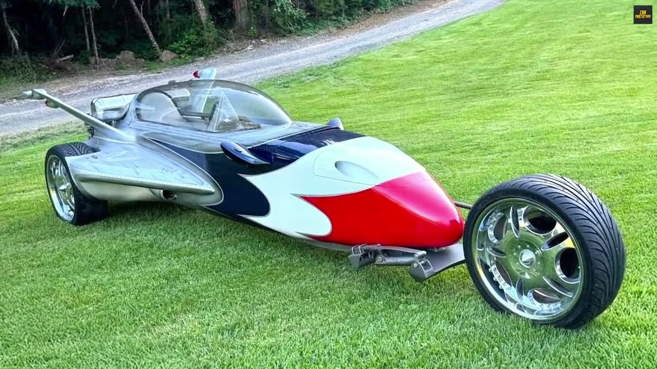 Custom Rutan Long-EZ Fuselage Trike: A Road-Legal Aircraft-Inspired Three-Wheeler