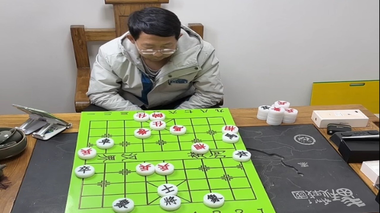 手工自制象棋棋盘上线，结构合理，使用顺手，棋友反馈很好