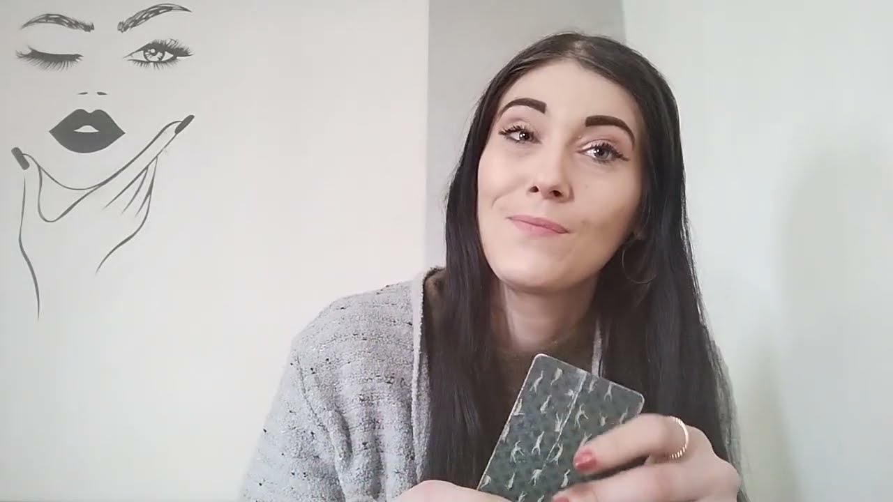 🔥 O FEMEIE VREA SĂ ÎȚI ÎNTINDĂ O CAPCANĂ… 👁️⚰️ #tarot #dark #mesajulzilei #secrete #capcana #adevar 