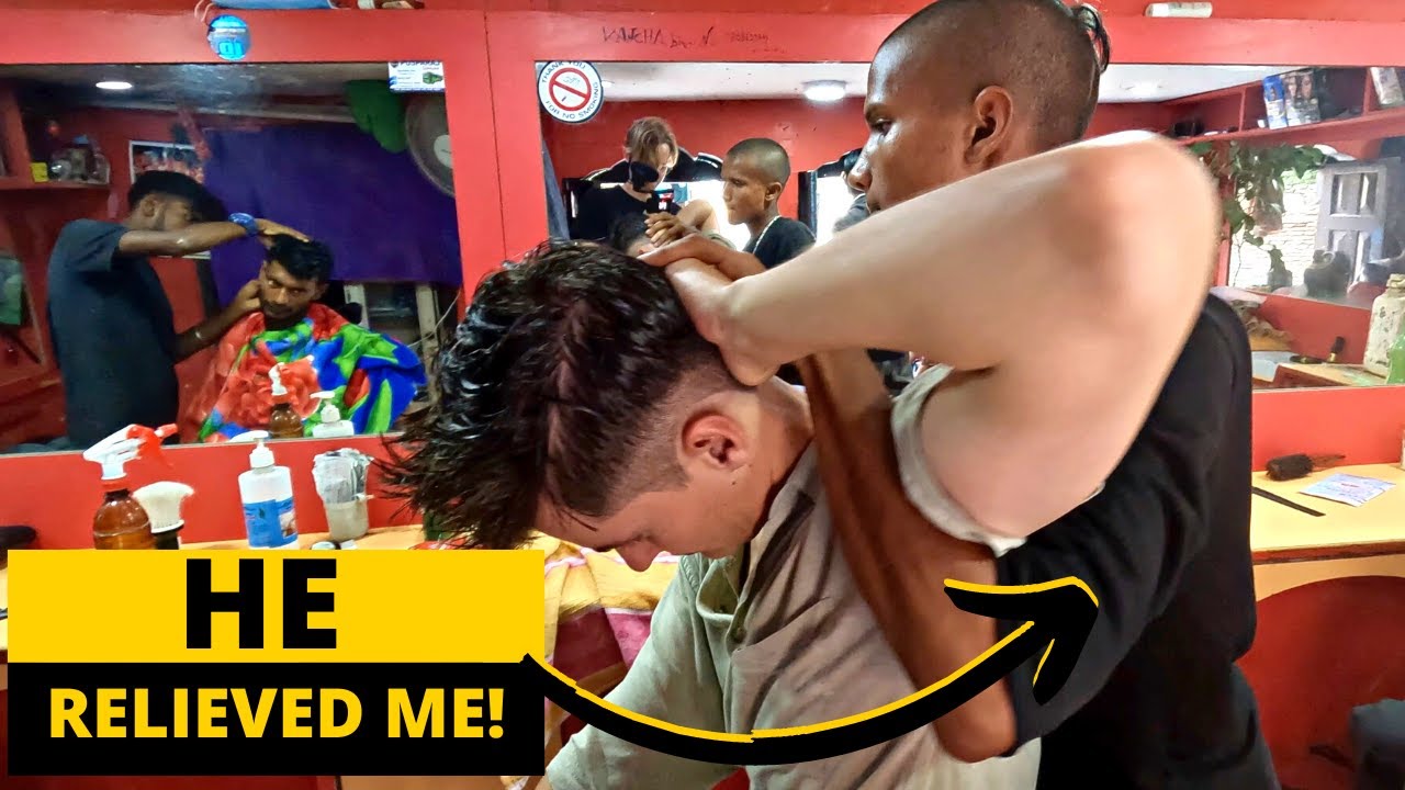 Честный непальский парикмахер 💈получает ЩЕДРЫЕ ЧАЕВЫЕ!🇳🇵🇳🇵