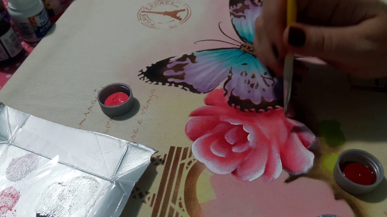 Pintura com stencil  parte 2( Rosas com borboleta)