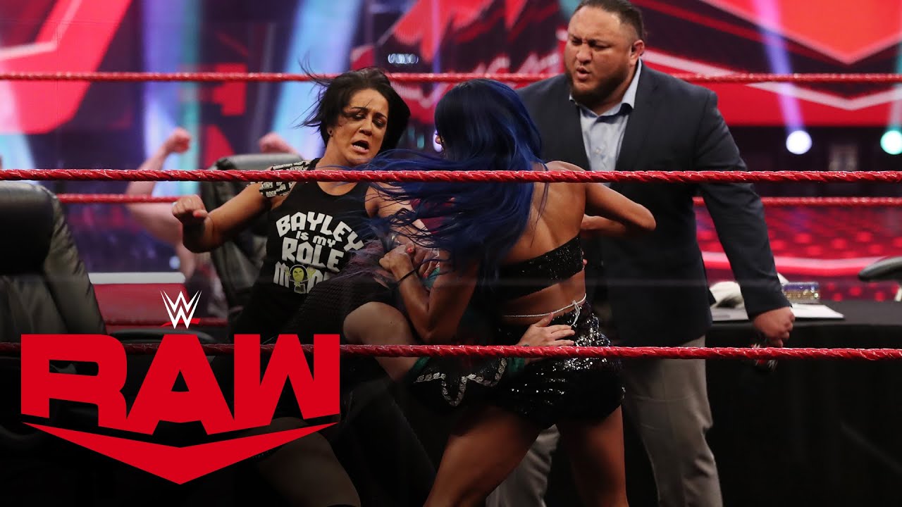 Double contract signing turns chaotic: Raw, June 29, 2020