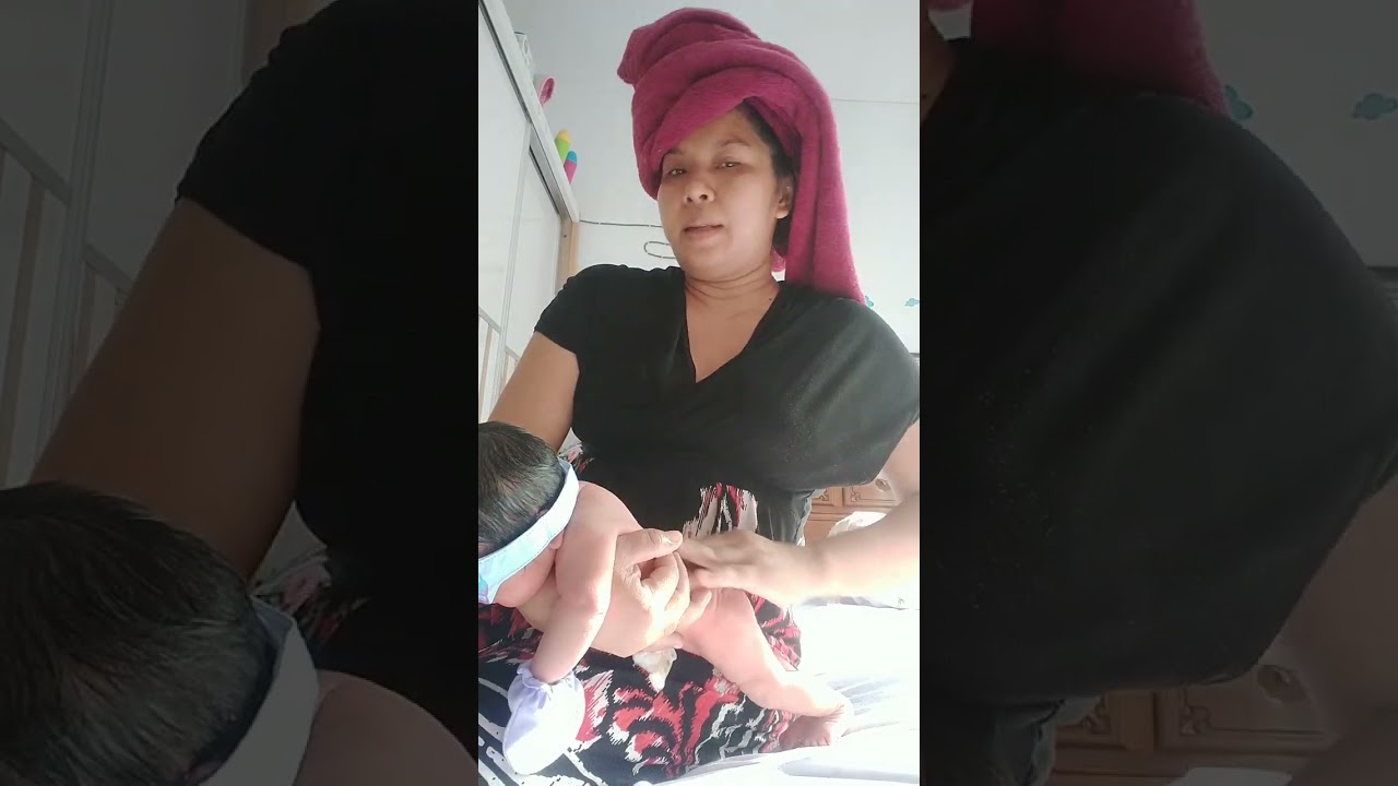 Winona Jasmine berjemur matahari pagi, bayi baru lahir 😘😘😘