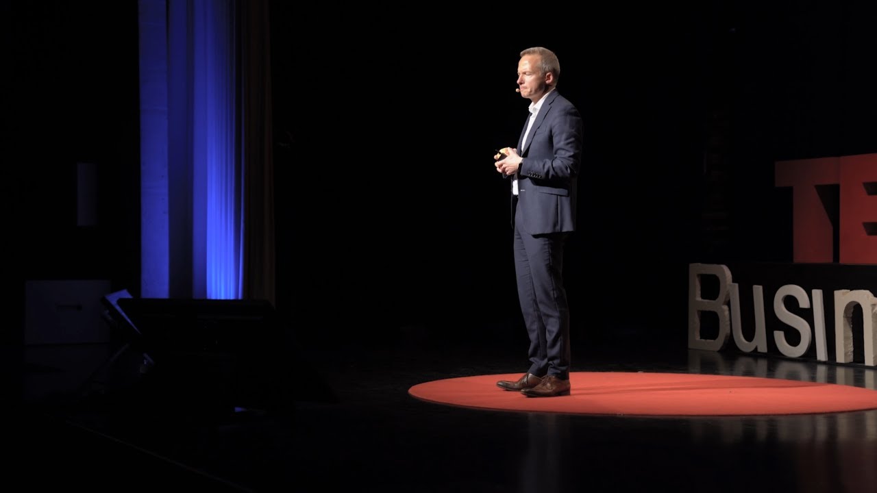 Systematic Future FITness | Ren&eacute; Rohrbeck | TEDxEDHECBusinessSchool