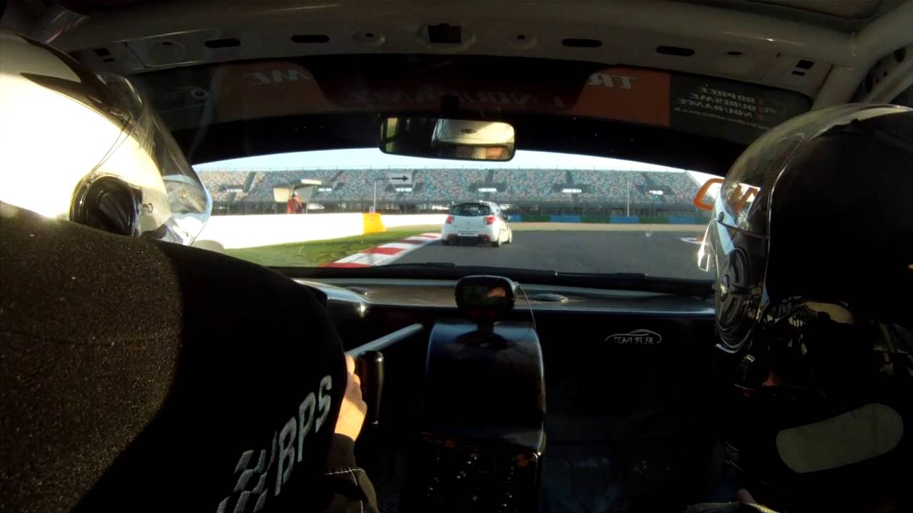 Mart3k & Benben - Nevers Magny Cours - Clio 3 Cup X85