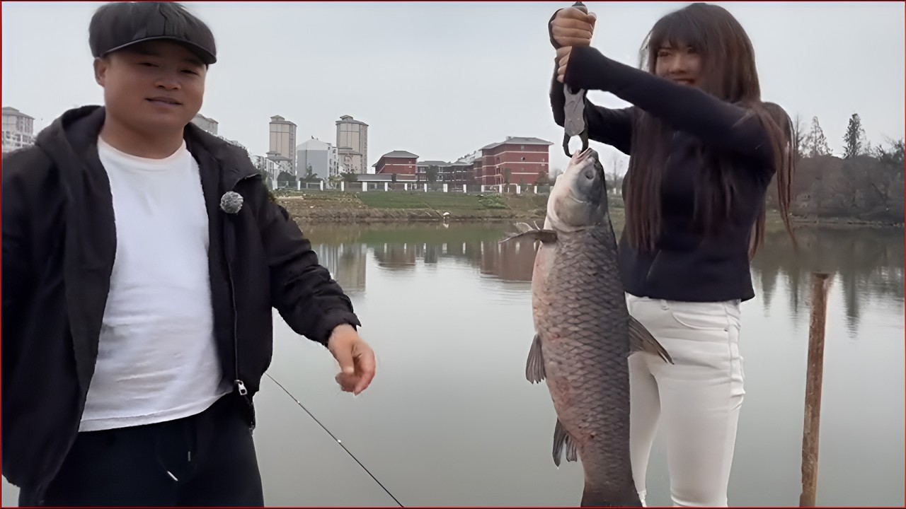 带1米8大长腿高颜值老板娘钓巨物大青鱼！这画面谁顶得住？#2026dou来钓鱼