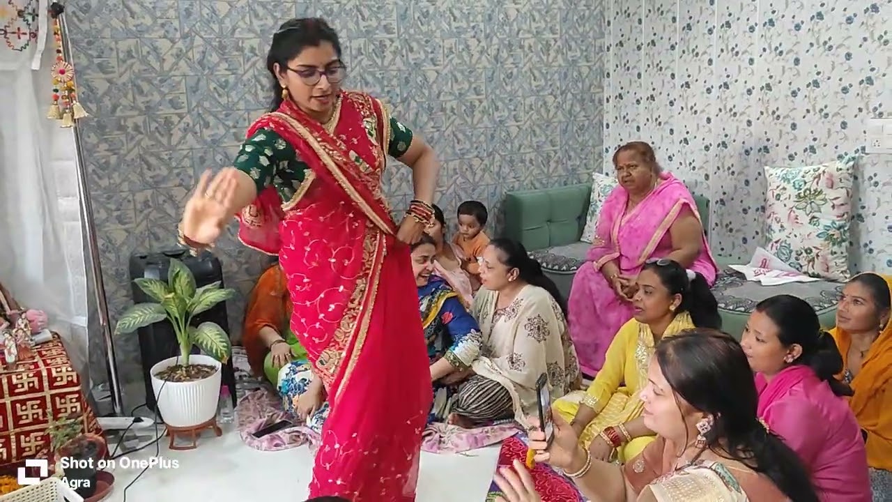 हरा रंग डारो गुलाबी मिलाई के 💚💚💚💚💚🩷🩷🩷🩷🩷